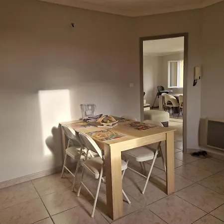 Vila Hebergements Lyael - M Spacieuse Avec Grand Terrain Aux Portes De La Camargue Nages-et-Solorgues